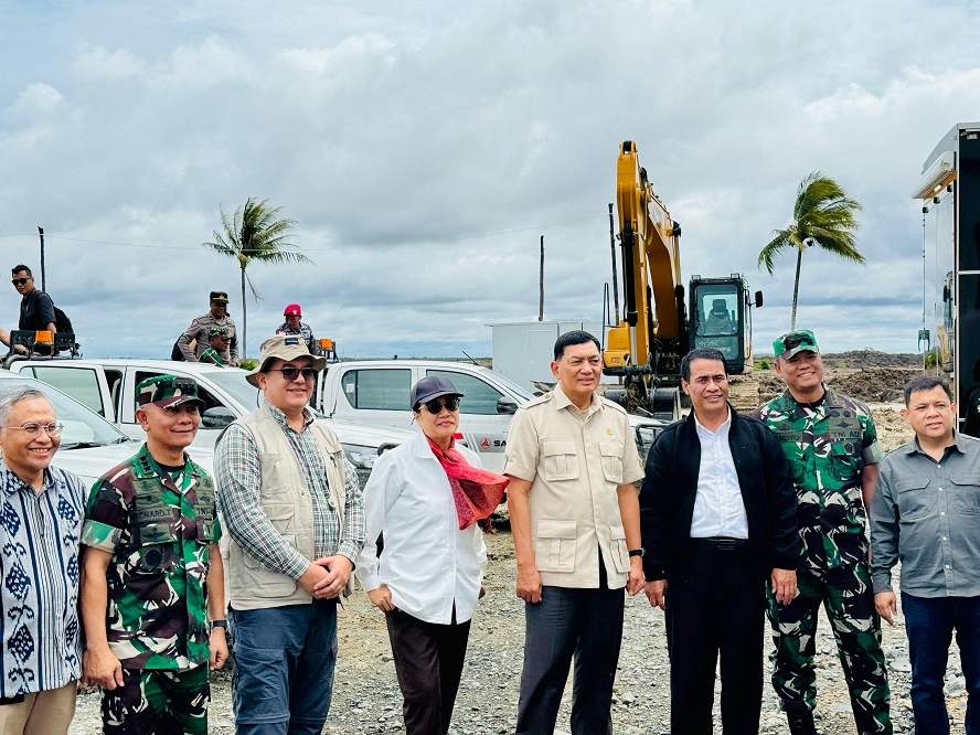 Tinjau Langsung, Mentan Amran dan Menkeu Sri Mulyani Lihat Progres Cetak Sawah di Papua